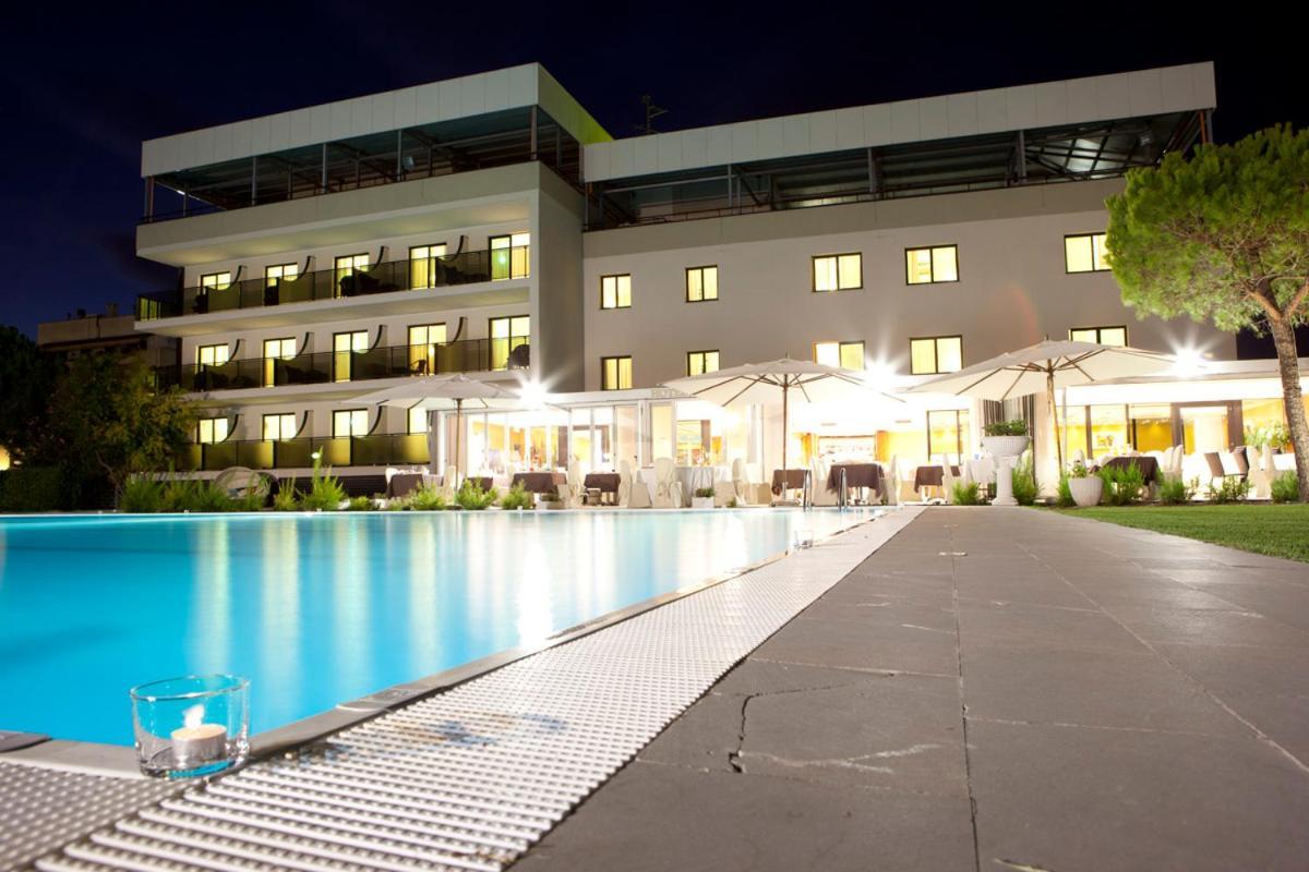 Hotel Falcone Lignano Sabbiadoro Exteriér fotografie