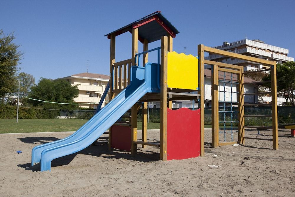 Hotel Falcone Lignano Sabbiadoro Exteriér fotografie