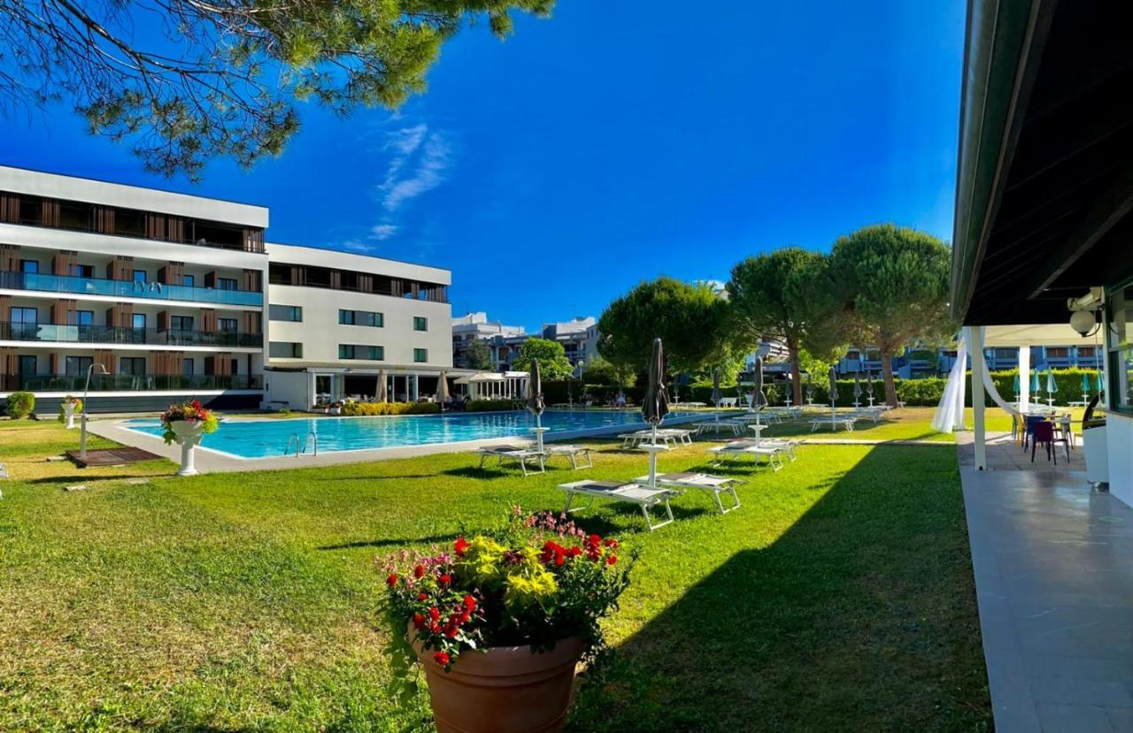 Hotel Falcone Lignano Sabbiadoro Exteriér fotografie