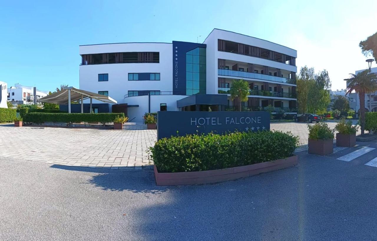 Hotel Falcone Lignano Sabbiadoro Exteriér fotografie