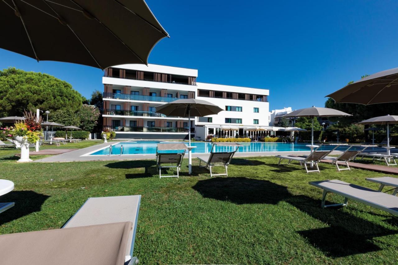 Hotel Falcone Lignano Sabbiadoro Exteriér fotografie